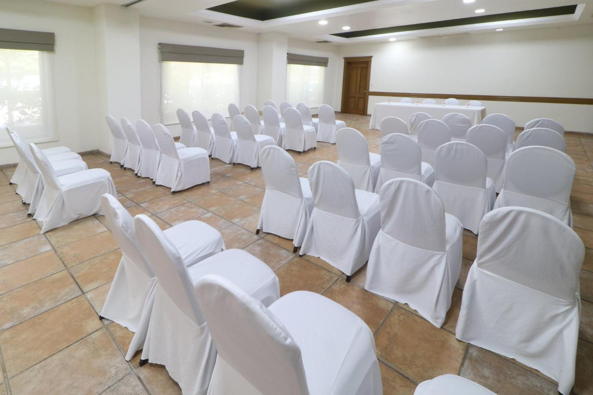 Holiday Inn Ciudad Del Carmen By Ihg Exterior photo